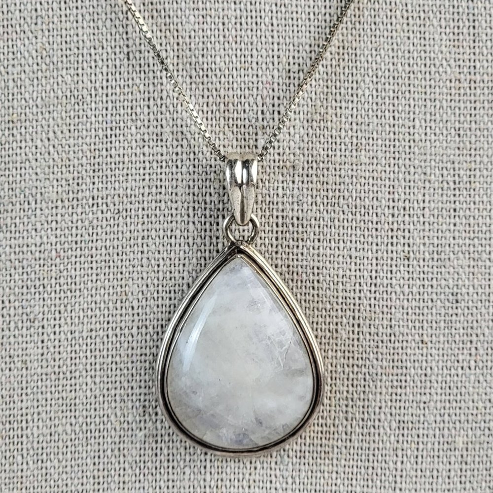 Signed Italy 925 Sterling Silver White Moonstone Pear Shape Pendant Necklace 30"